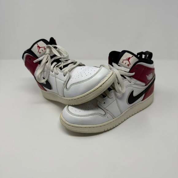 Jordan Other - Size 6.5 Youth Nike Air Jordan 1 Mid white Chicago 554725-116